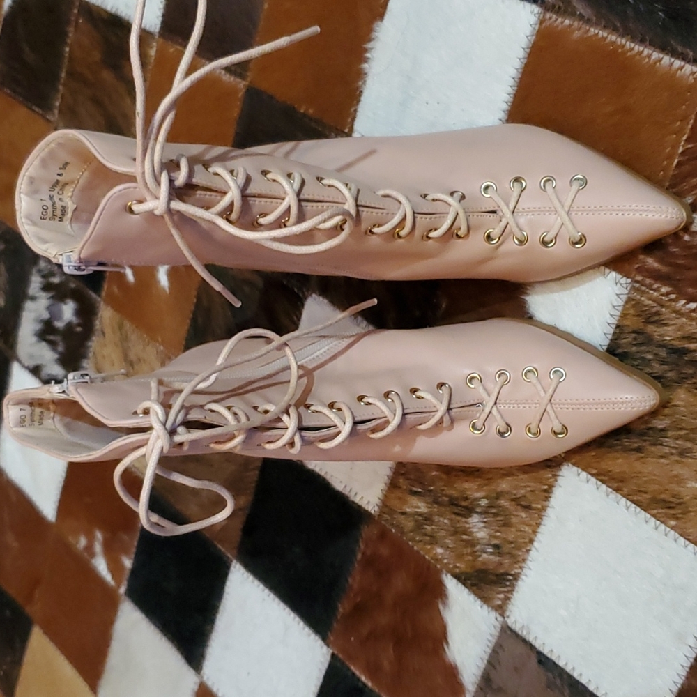 Brand new! Lemon Drop by Privileged Stiletto Lace Up Ankle Boots in Size 7 pink